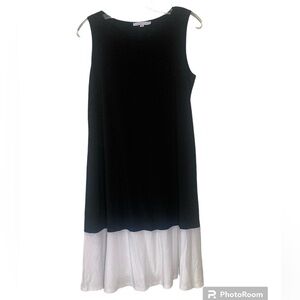 Black and white sleeveless dress